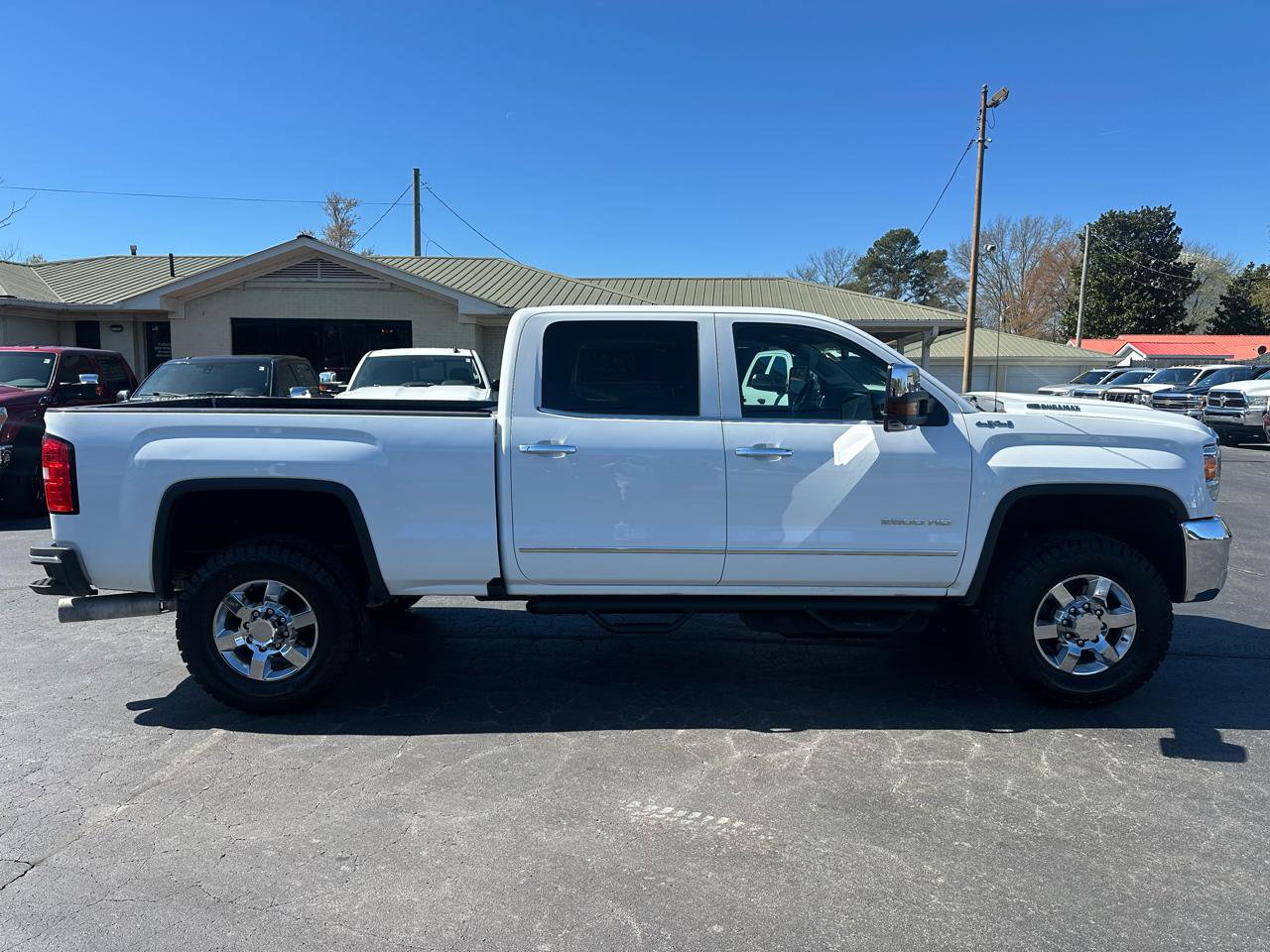 Used 2019 GMC Sierra 2500 SLT w/ Duramax Plus Package image 4