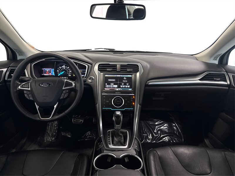 Used 2015 Ford Fusion Energi Titanium FWD image 19