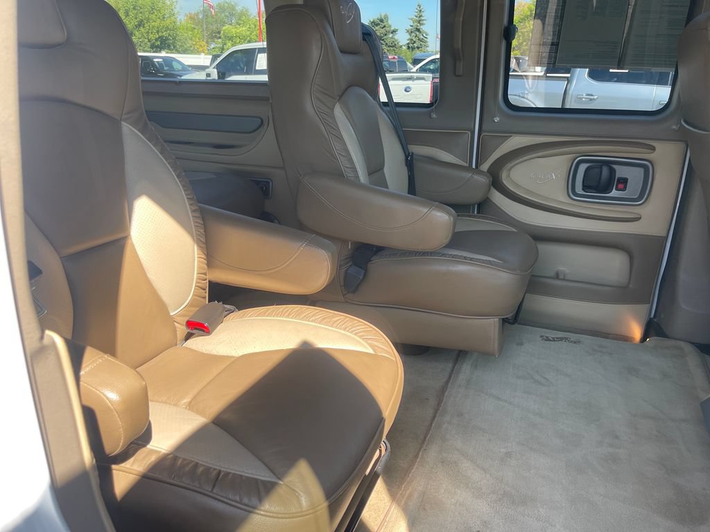Used 2014 Chevrolet Express 1500 AWD image 41
