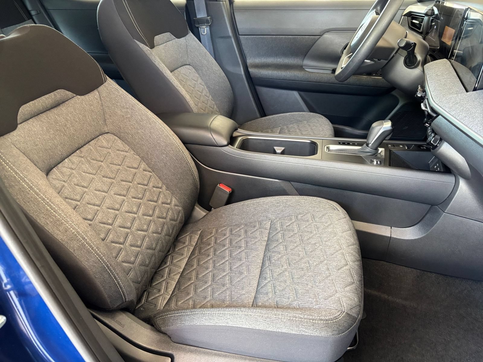 Used 2026 Nissan Kicks SV w/ Cold Weather Package FWD image 35