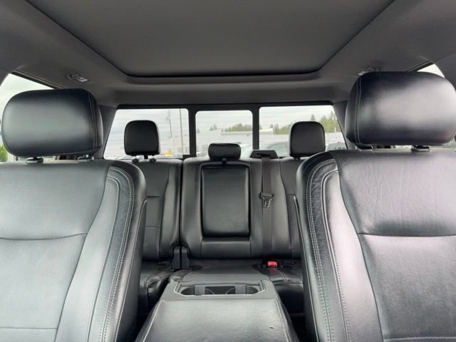Used 2015 Ford F150 Lariat w/ Equipment Group 502A Luxury AWD/4WD image 32