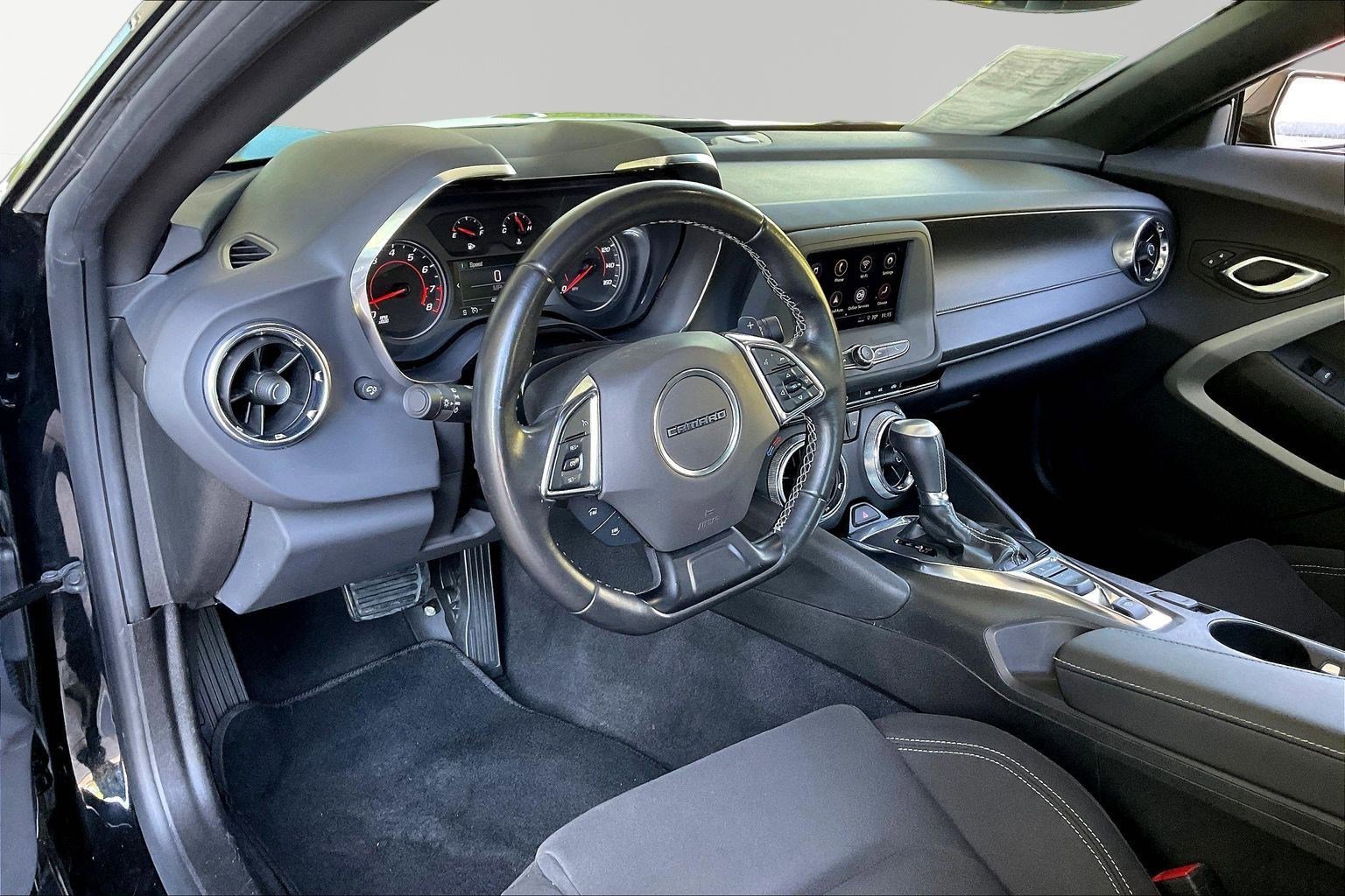 Used 2023 Chevrolet Camaro LT RWD image 15