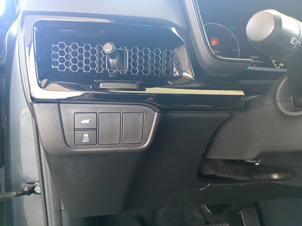 Used 2025 Honda CR-V Sport Touring image 15