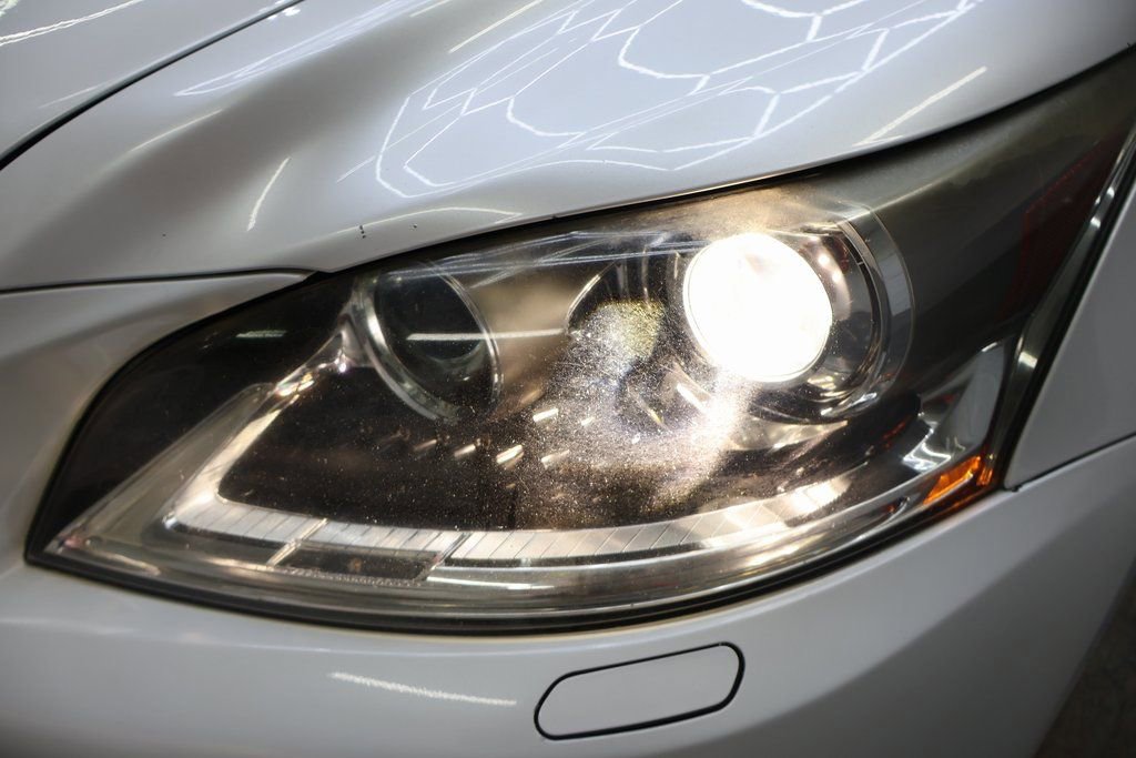 Used 2016 Lexus LS 460 w/ Comfort Package image 28