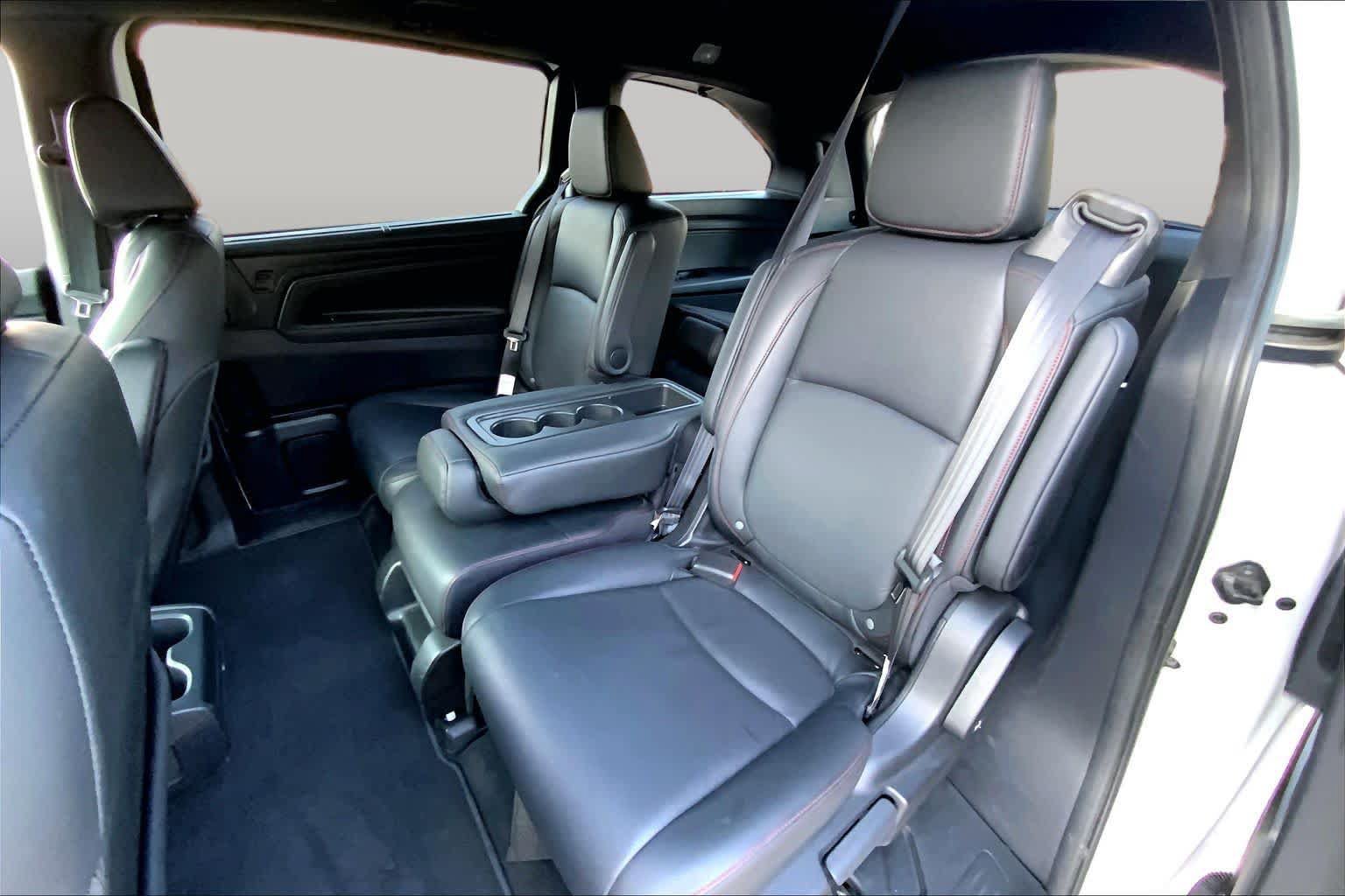 Used 2025 Honda Odyssey Sport-L image 21