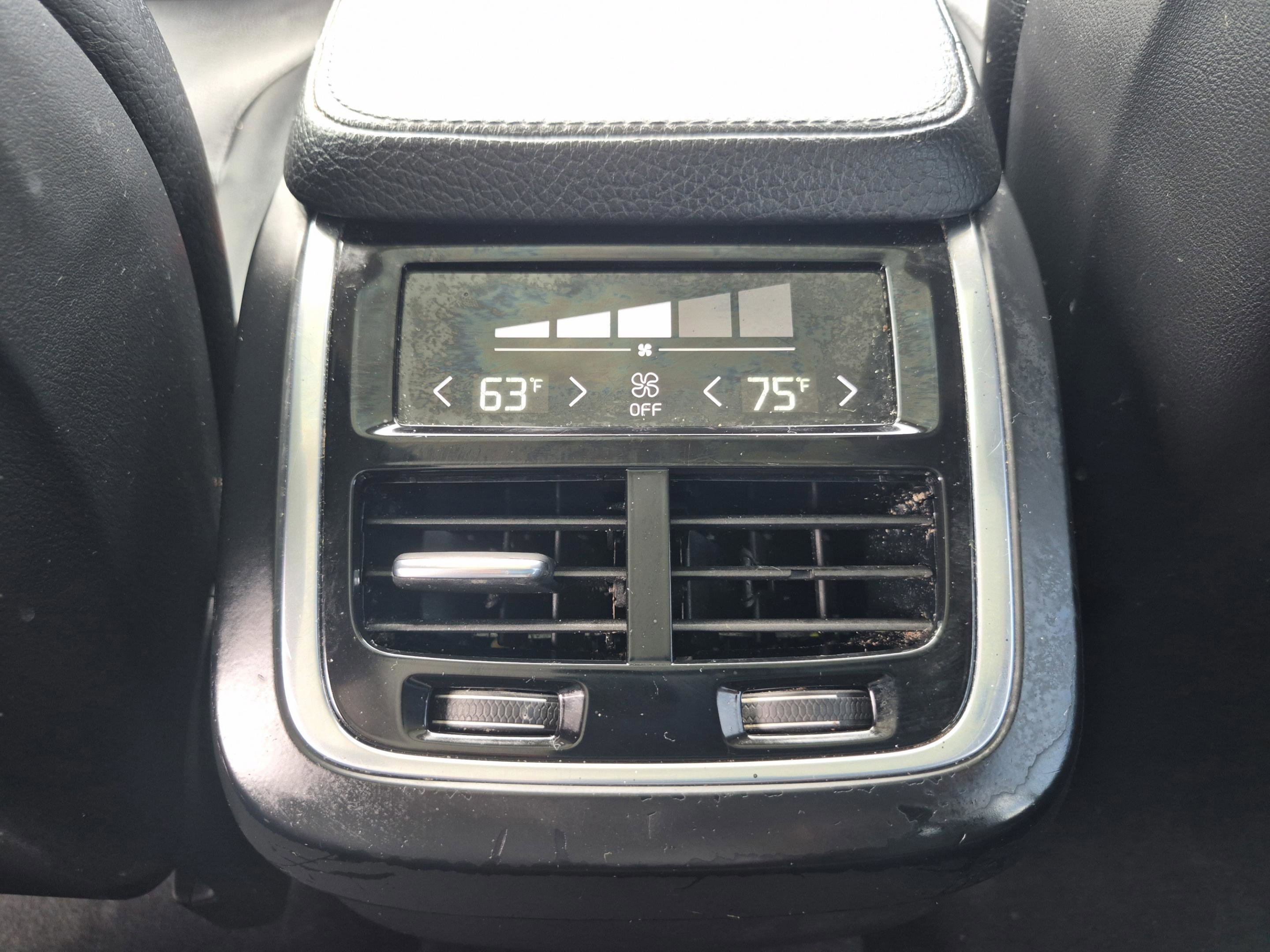 Used 2017 Volvo XC90 T6 Momentum w/ Vision Package AWD/4WD image 26