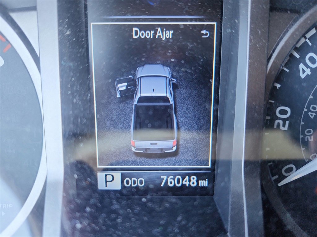 Used 2017 Toyota Tacoma SR5 image 24