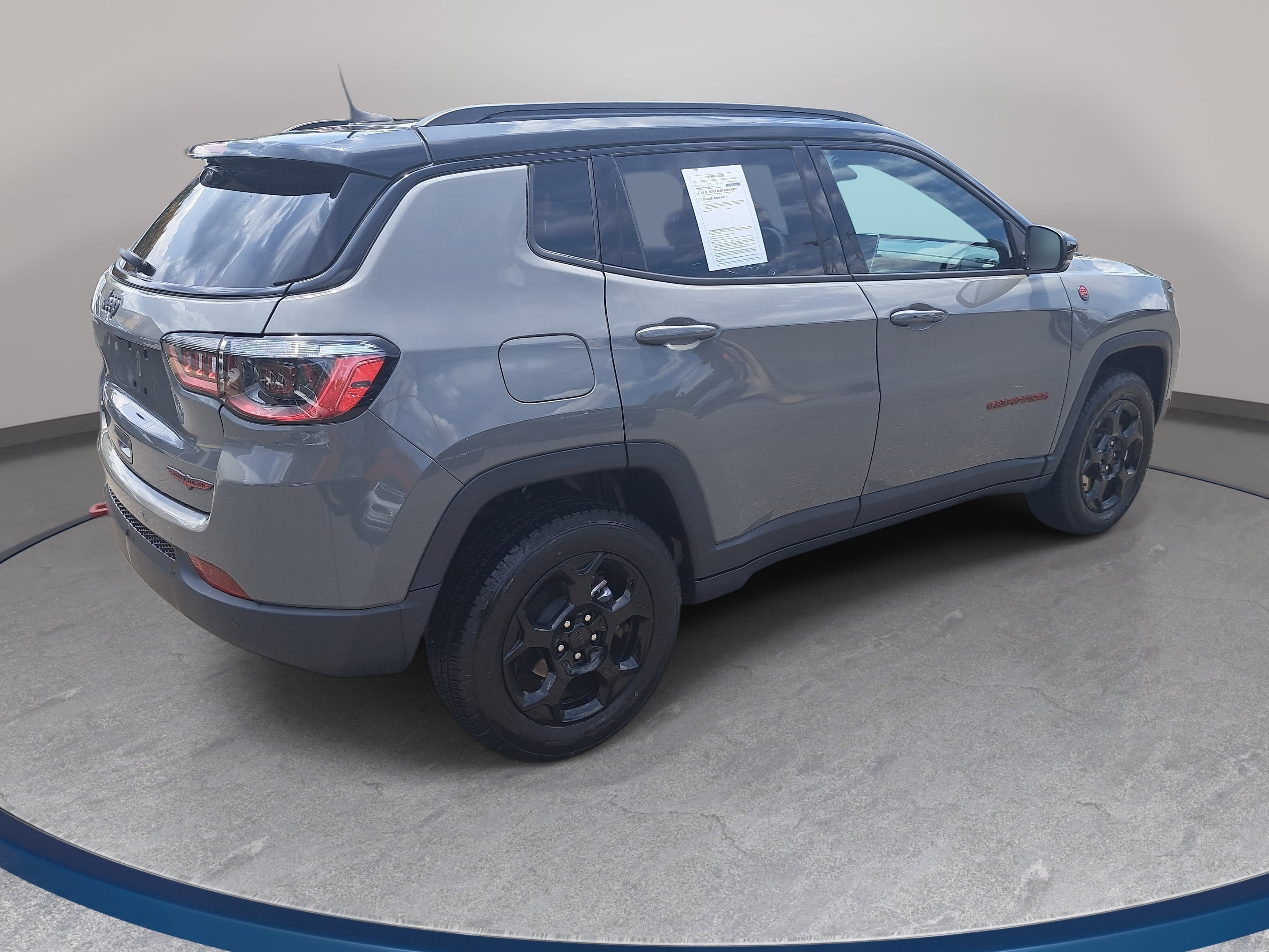 Used 2023 Jeep Compass Trailhawk AWD/4WD image 5