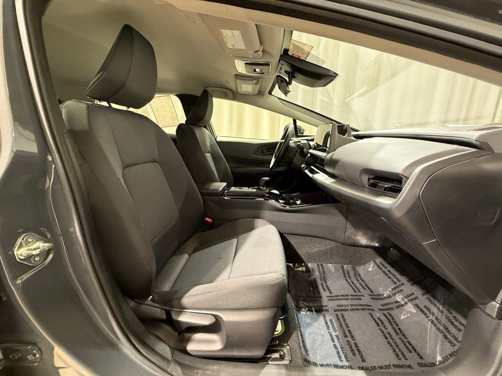 Used 2023 Toyota Prius LE image 20