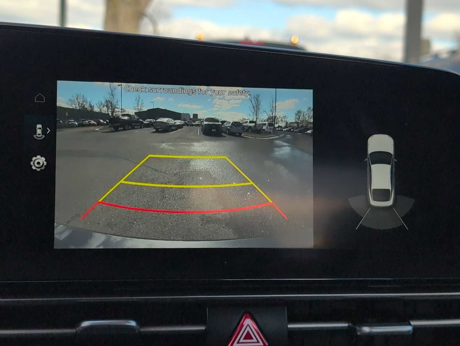 Used 2023 Hyundai Elantra Limited image 29