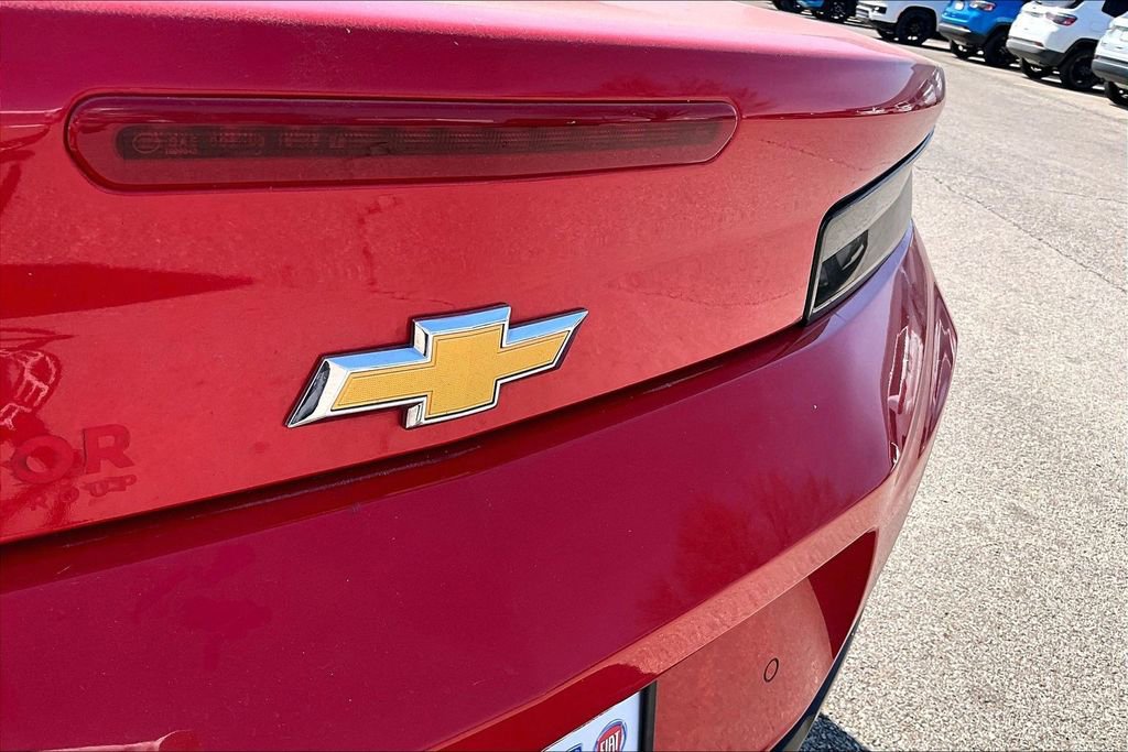 Used 2017 Chevrolet Camaro LT RWD image 13