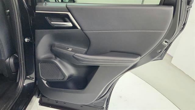 Used 2024 Mitsubishi Outlander SE image 31