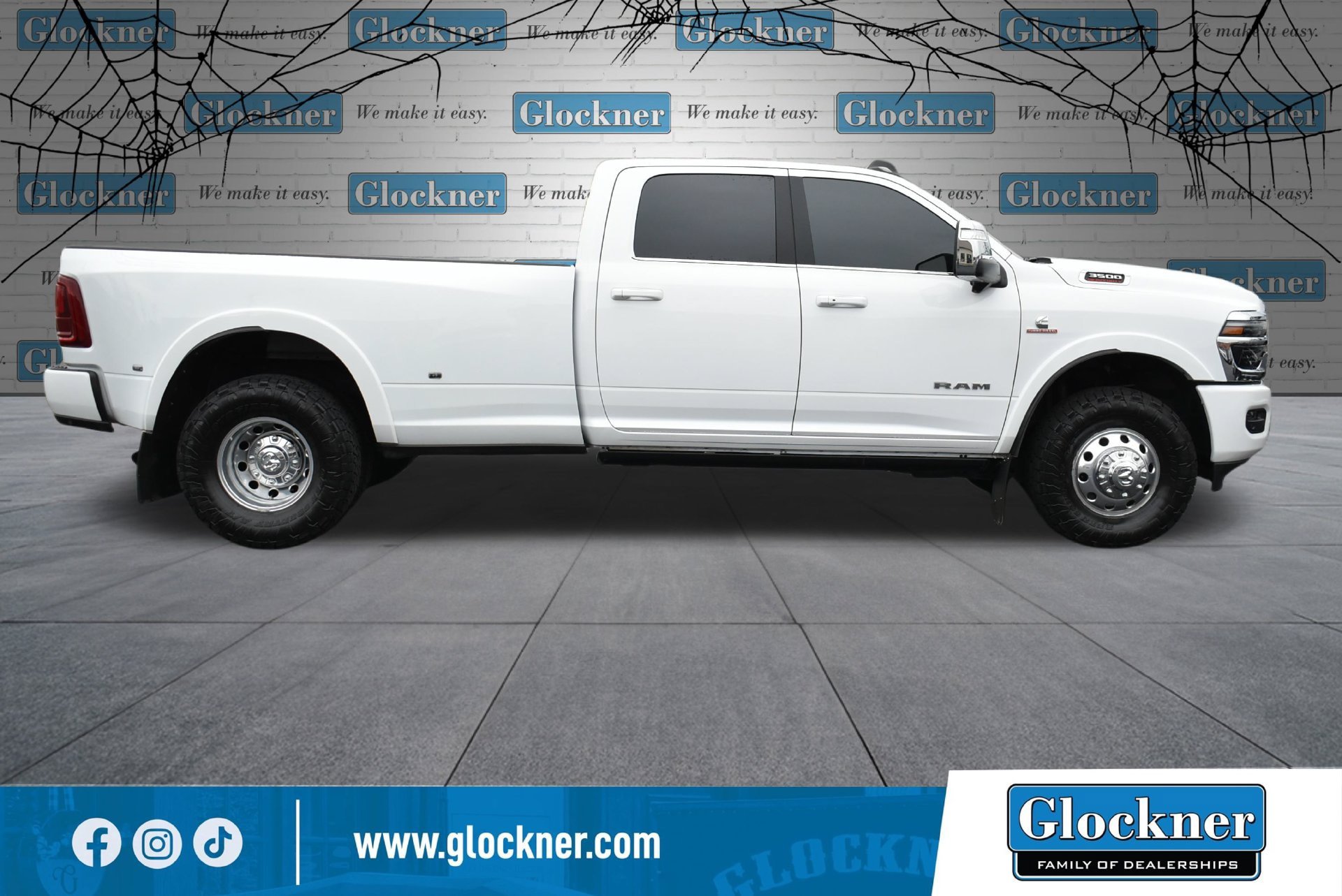 Used 2025 RAM 3500 Longhorn AWD/4WD image 3