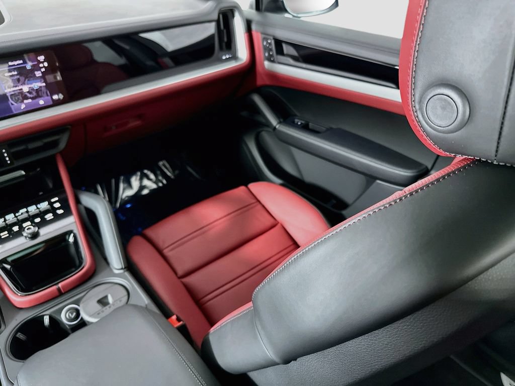 New 2026 Porsche Cayenne AWD/4WD image 26