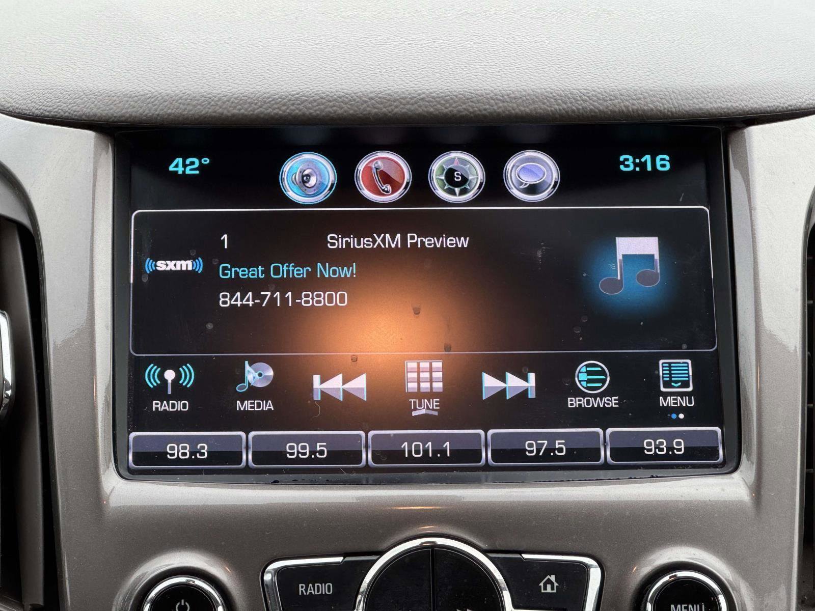 Used 2018 Chevrolet Cruze LT w/ Sun And Sound Package image 16