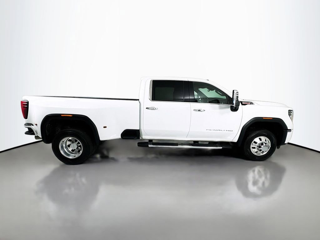 Used 2025 GMC Sierra 3500 Denali image 9