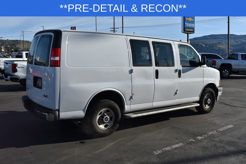 Used 2024 GMC Savana 2500 w/ Driver Convenience Package image 5