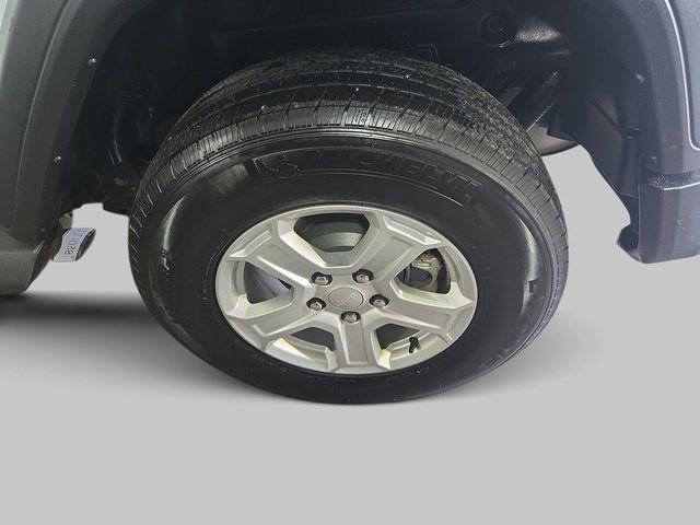 Used 2022 Jeep Wrangler Unlimited Sport image 31