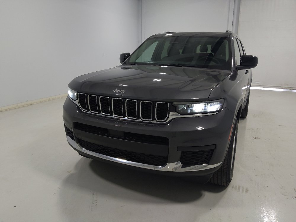Used 2023 Jeep Grand Cherokee L Laredo AWD/4WD image 15