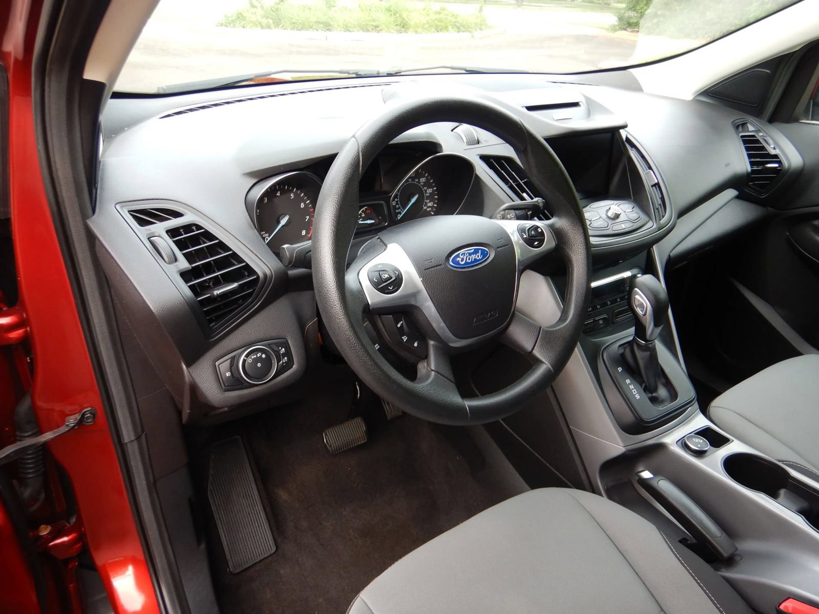 Used 2016 Ford Escape SE w/ Equipment Group 201A AWD/4WD image 12