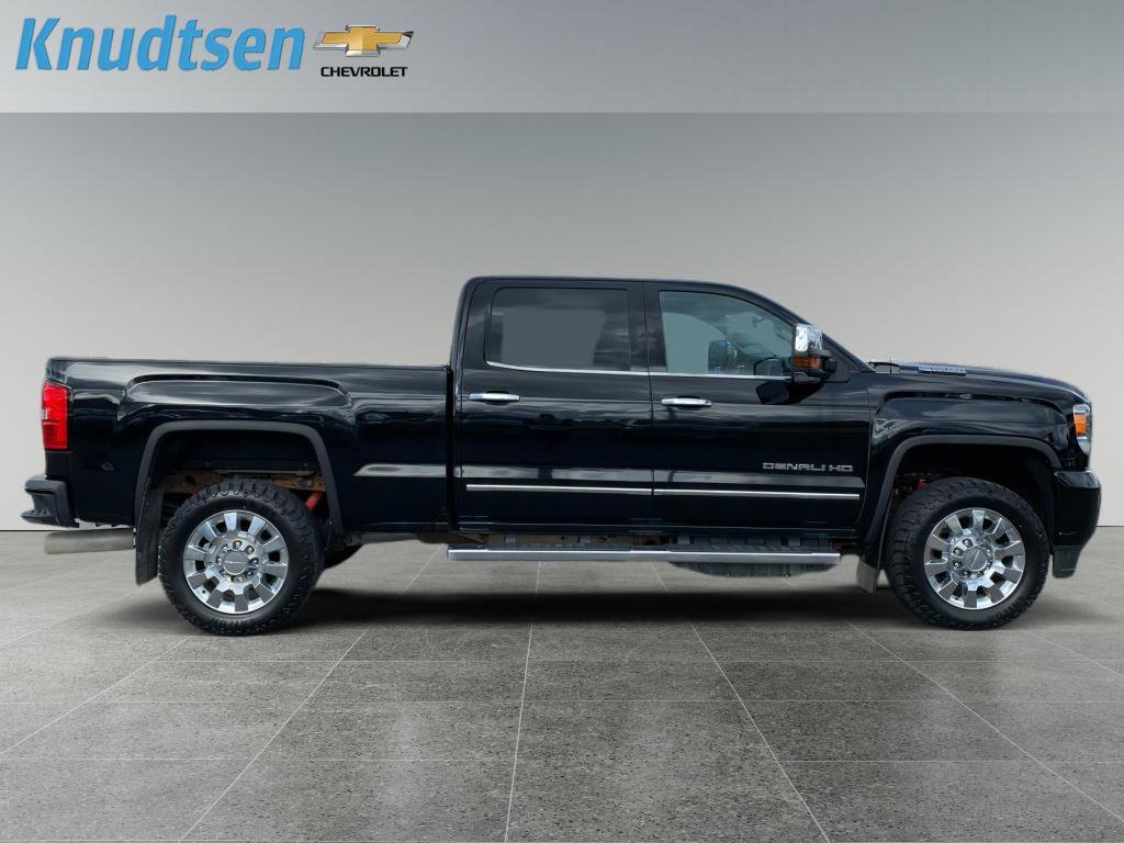 Used 2019 GMC Sierra 2500 Denali image 8