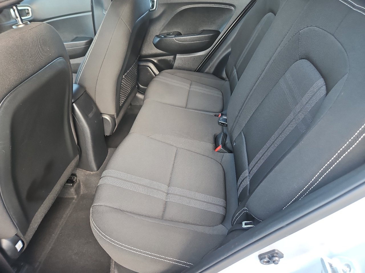 Used 2020 Hyundai Venue SEL image 20