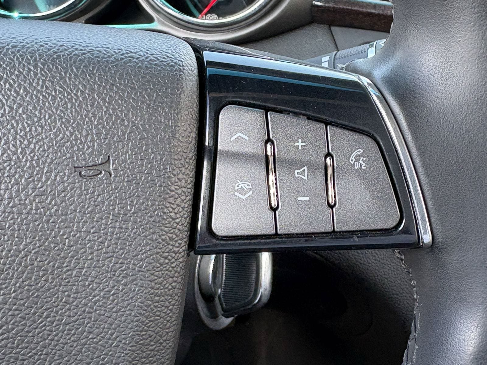 Used 2012 Cadillac CTS V w/ Wood Trim Package RWD image 36