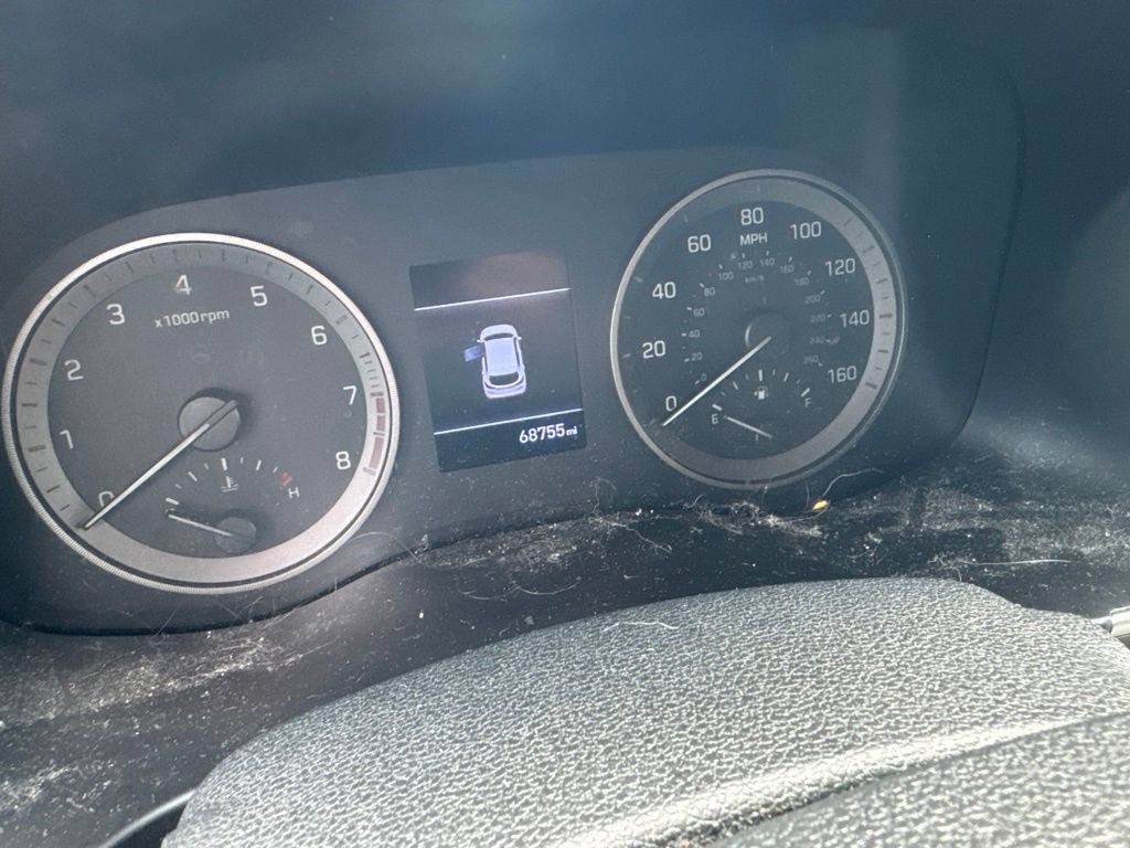 Used 2019 Hyundai Tucson Value AWD/4WD image 2