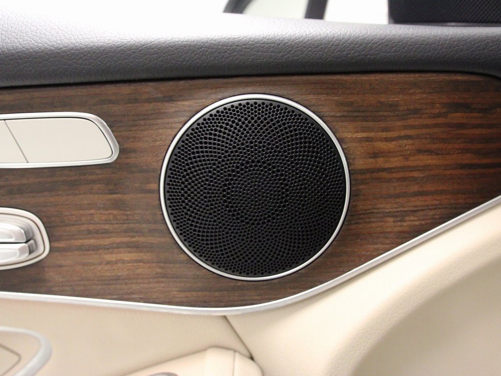 Used 2021 Mercedes-Benz GLC 300 4MATIC image 24