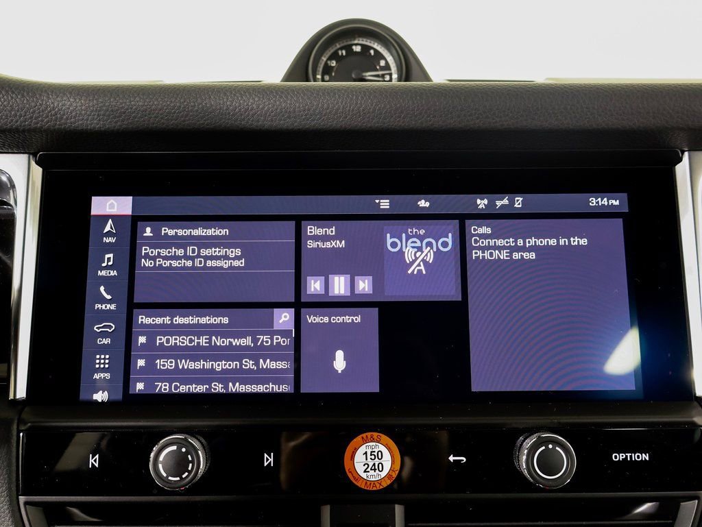 Used 2025 Porsche Macan image 17