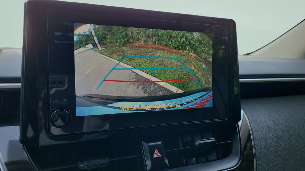 Used 2025 Toyota Corolla LE FWD image 20