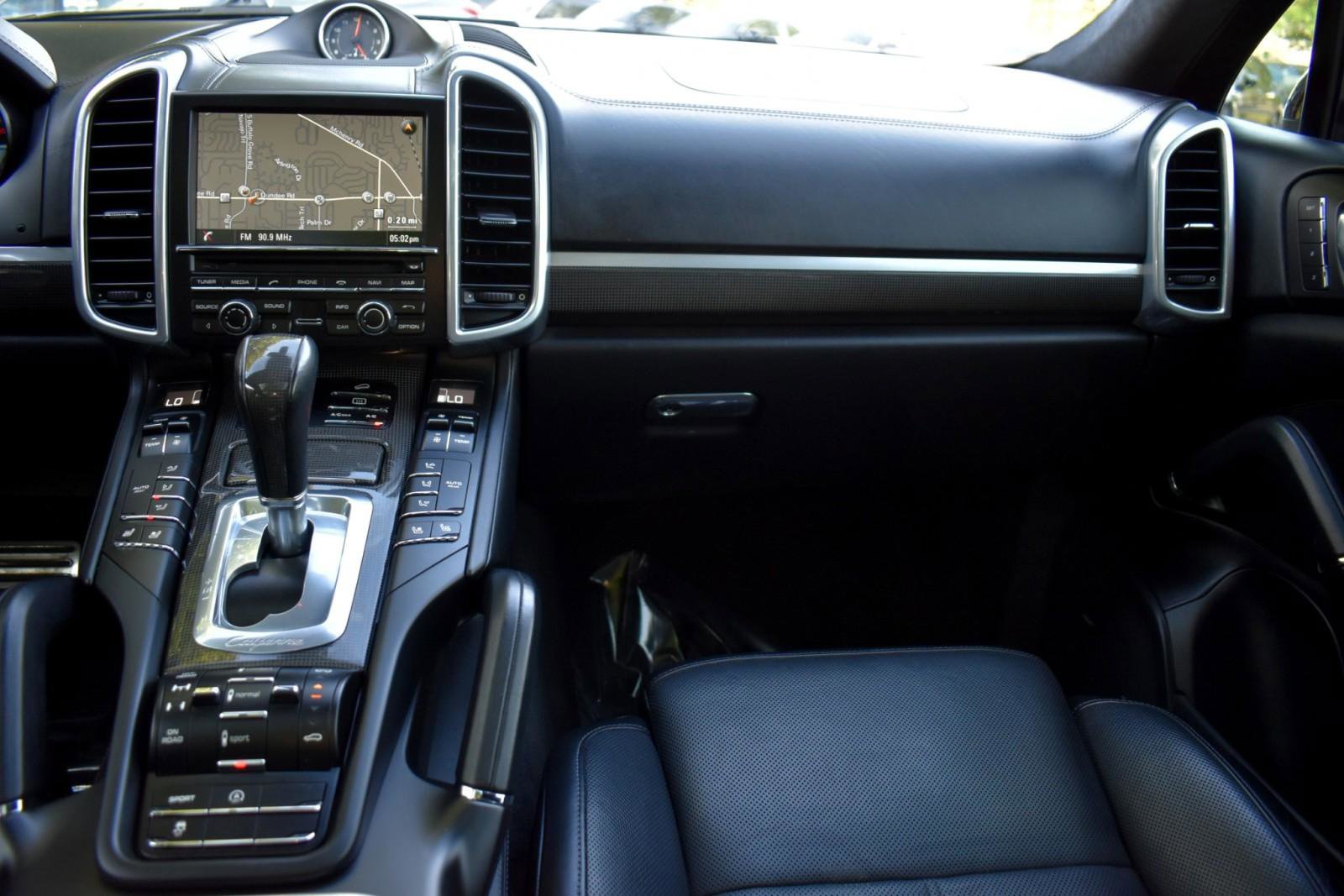 Used 2014 Porsche Cayenne Turbo w/ Comfort Plus Package (PU4) image 15