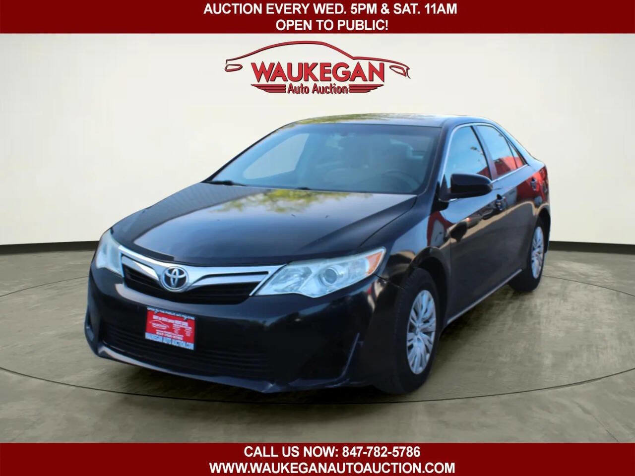Used 2012 Toyota Camry LE FWD image 1