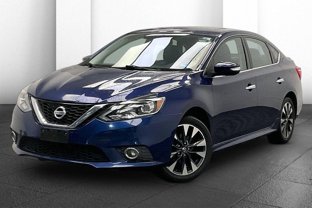 Used 2016 Nissan Sentra SR w/ SR Premium Package image 10