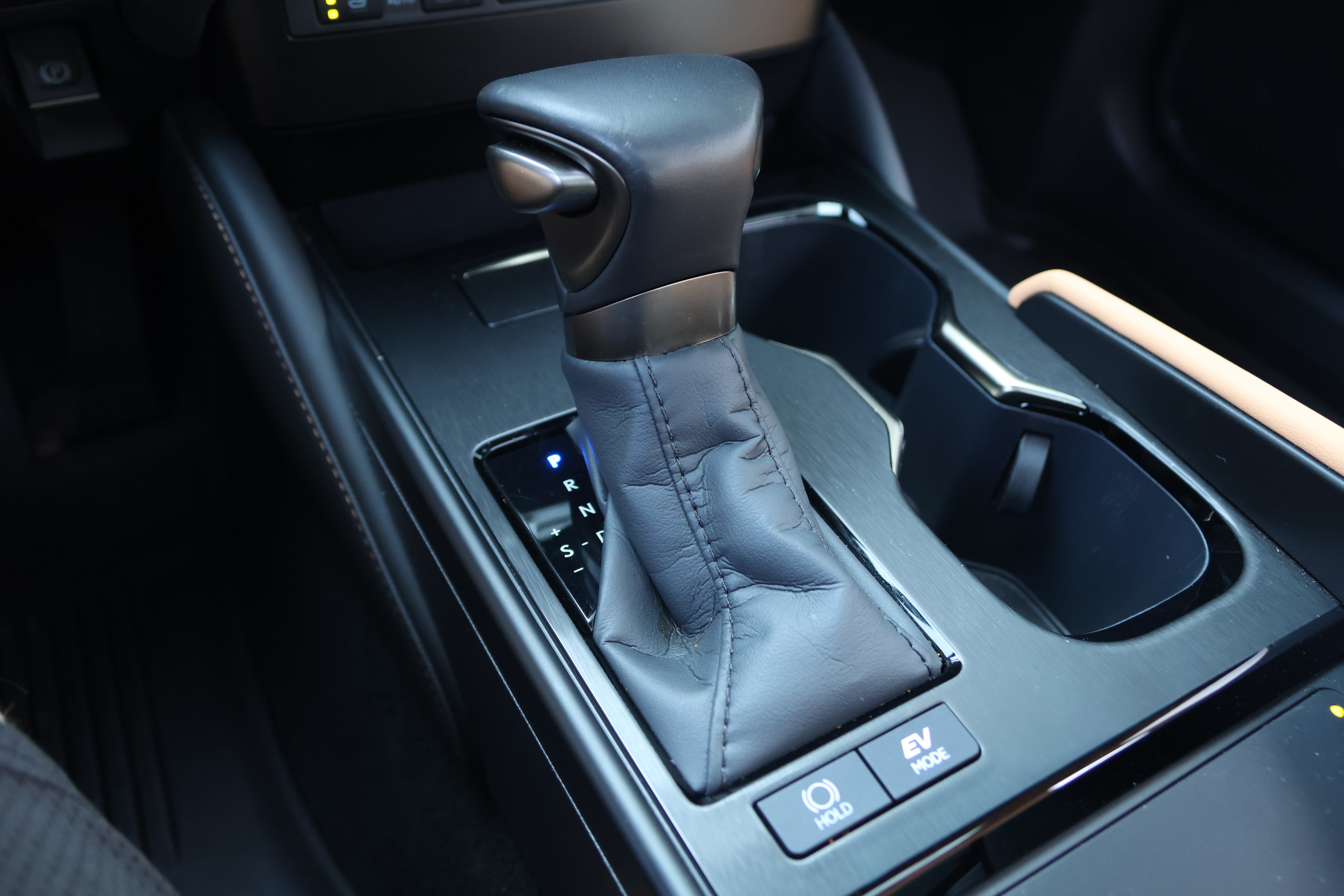 Certified 2025 Lexus ES 300h w/ Premium Package FWD image 27