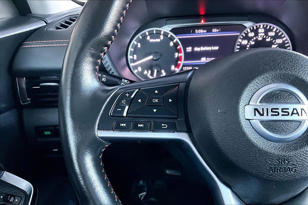 Used 2023 Nissan Sentra SR w/ SR Premium Package image 11