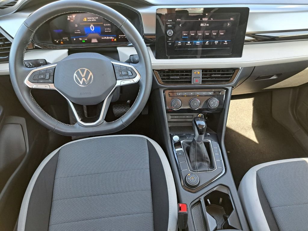 Used 2025 Volkswagen Taos S AWD/4WD image 21