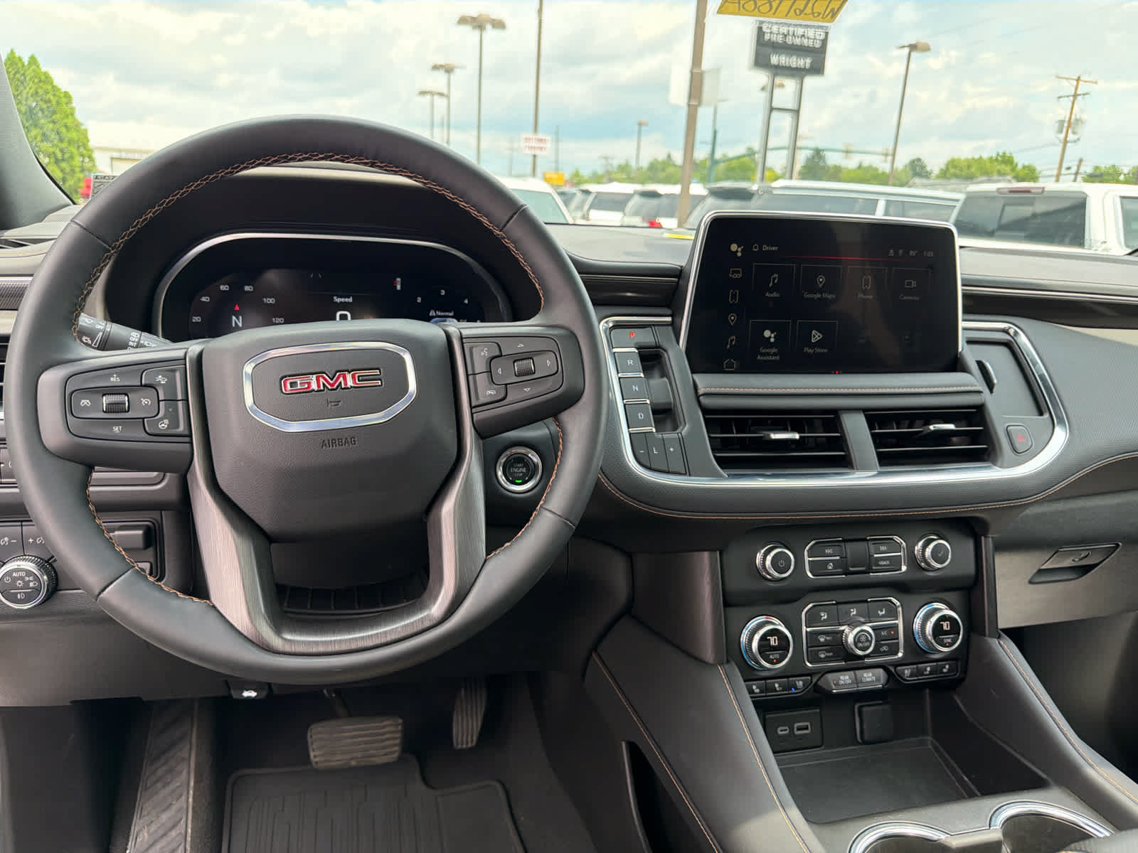 Used 2024 GMC Yukon XL AT4 w/ Max Trailering Package AWD/4WD image 3