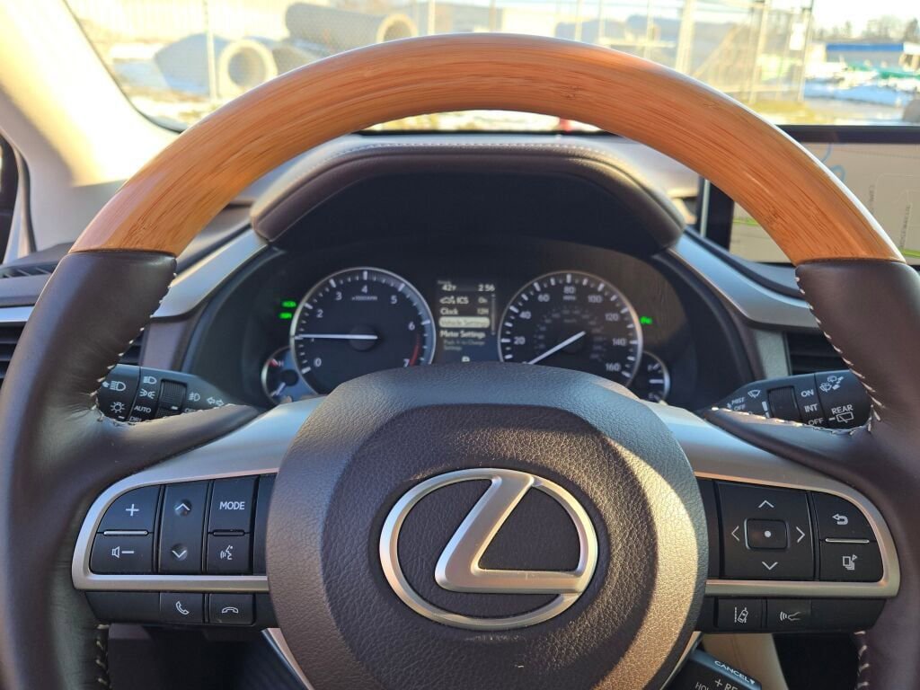 Used 2018 Lexus RX 350L FWD image 33