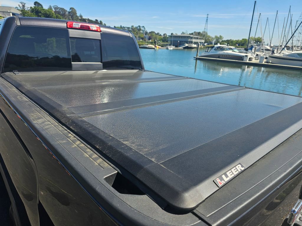 Used 2015 GMC Sierra 2500 Denali w/ Duramax Plus Package image 11