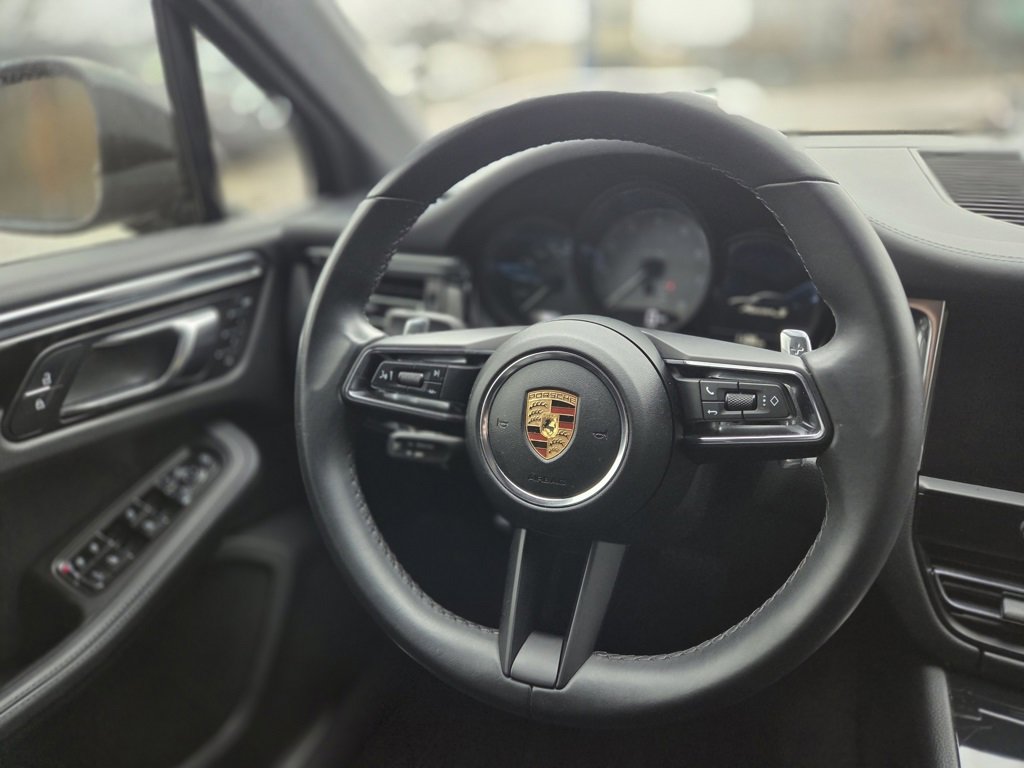 Used 2022 Porsche Macan S image 19
