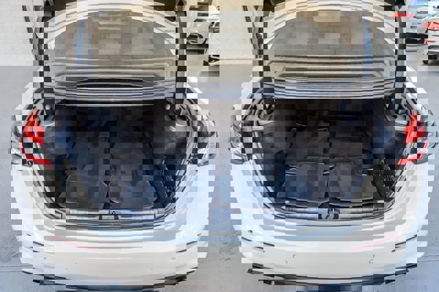 Used 2018 Maserati Ghibli image 11