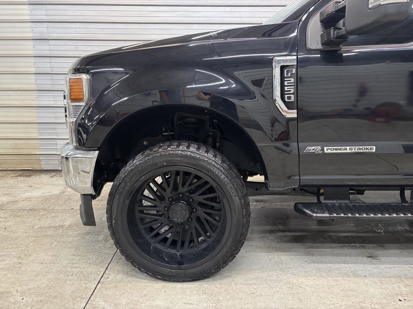 Used 2021 Ford F250 XLT image 4