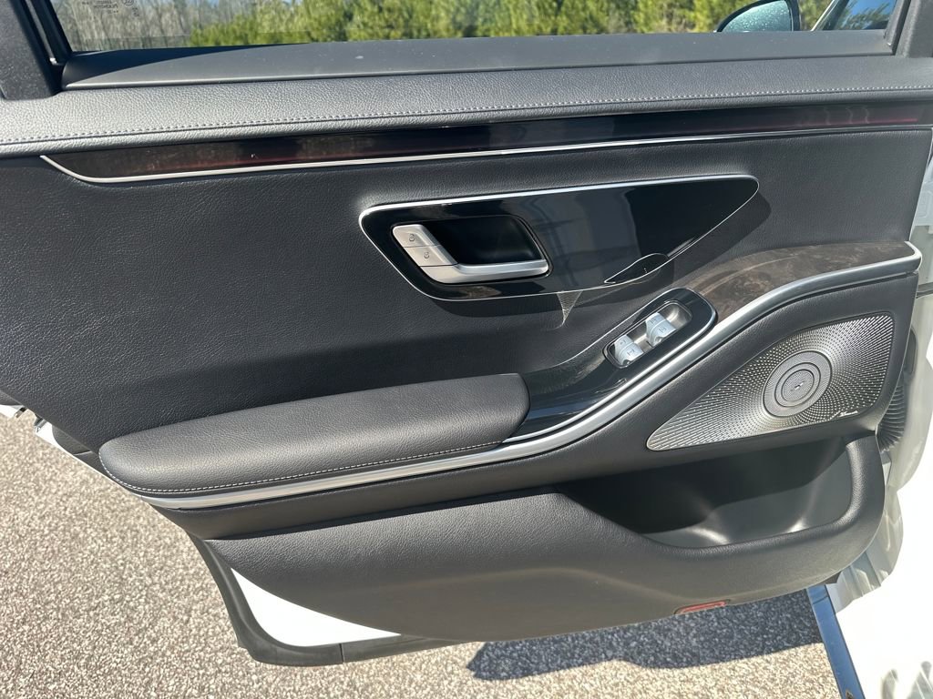 Certified 2023 Mercedes-Benz S 500 4MATIC w/ AMG Line image 29