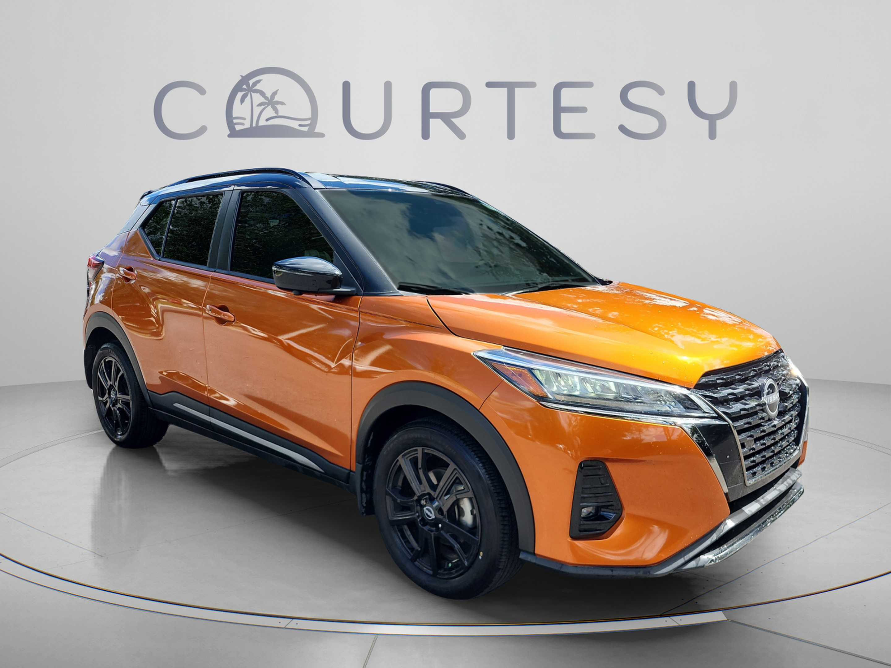 Certified 2024 Nissan Kicks SR w/ SR Premium Package FWD image 9