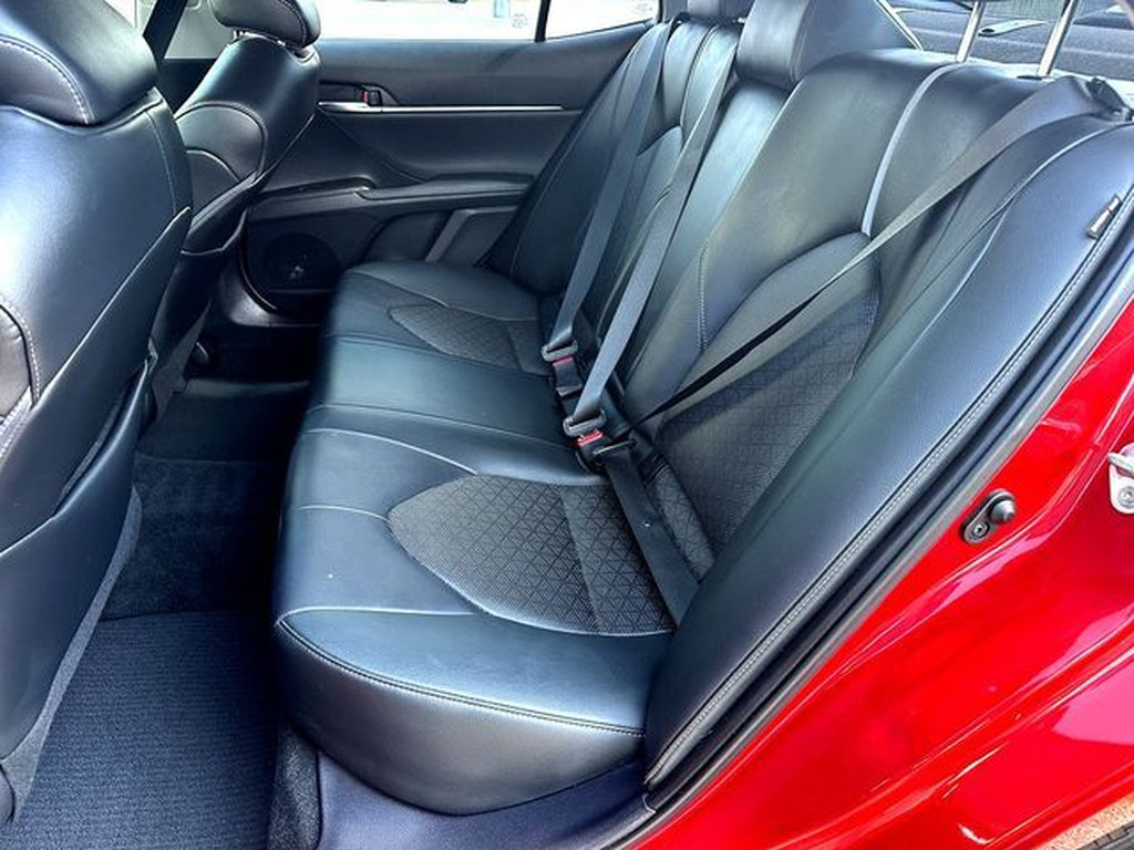 Certified 2022 Toyota Camry XSE FWD image 18