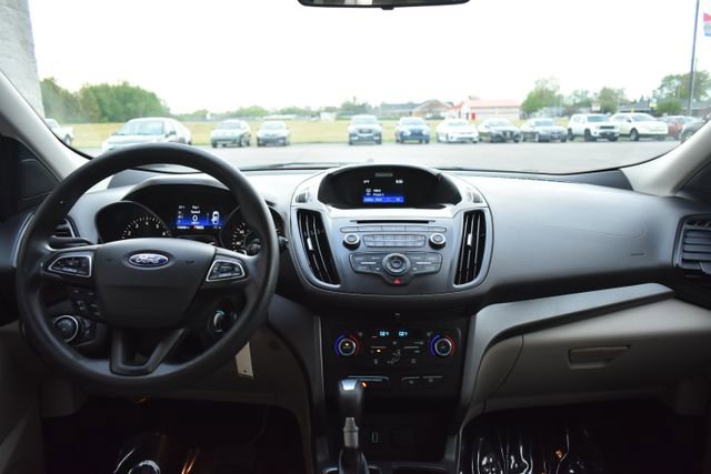 Used 2017 Ford Escape SE FWD image 32