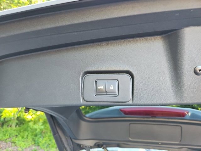 Used 2021 Nissan Rogue SL image 12