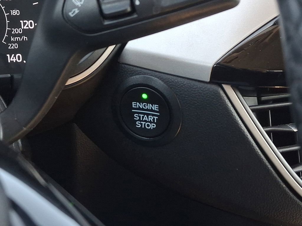 Certified 2022 Ford Escape SE w/ Cold Weather Package image 24