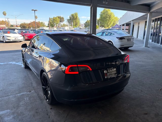 Used 2018 Tesla Model 3 Long Range RWD image 5